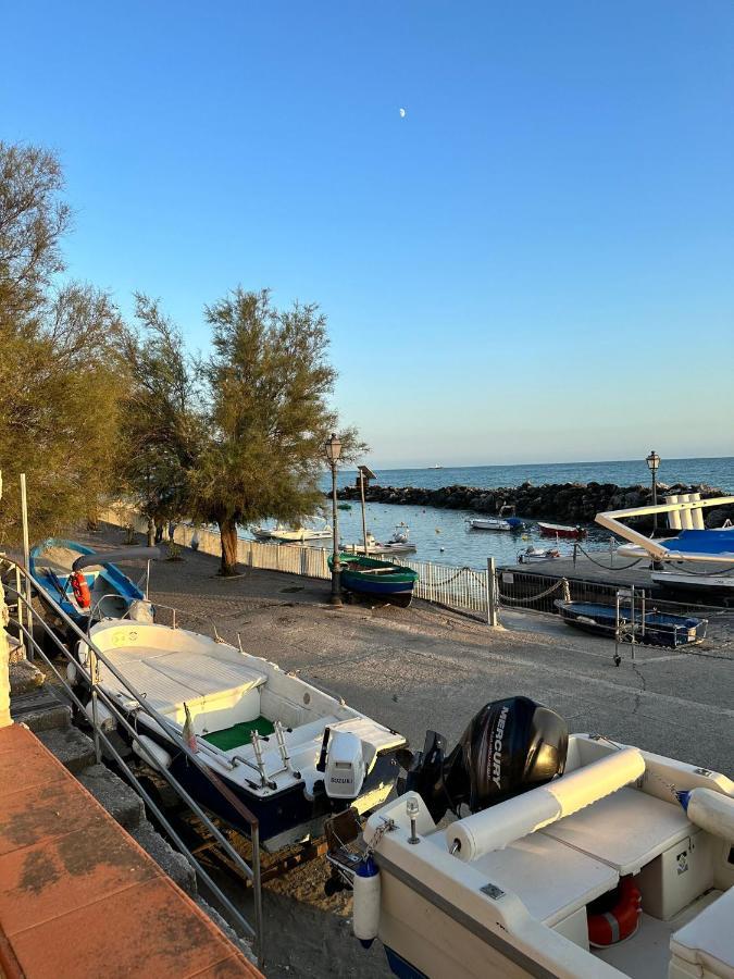 Il Viandante Sul Mare Daire Salerno Dış mekan fotoğraf